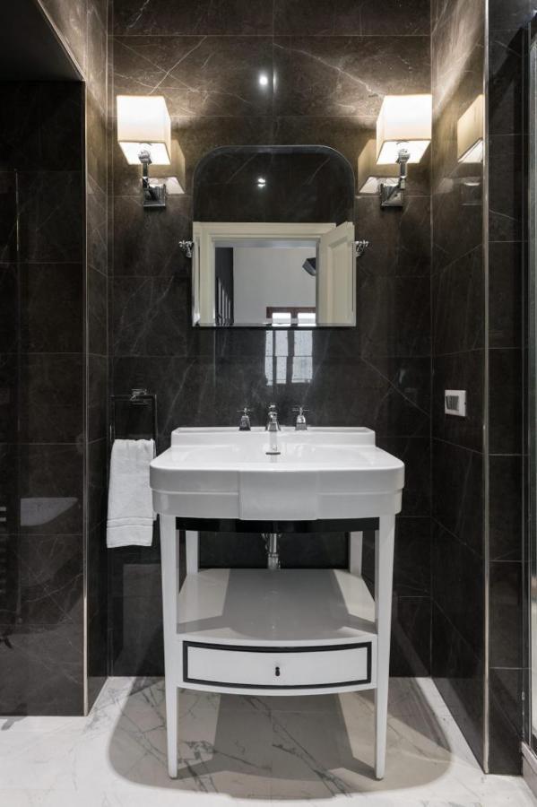 Borgo Pinti Suites Le Stanze Dei Nobili Флоренция Екстериор снимка